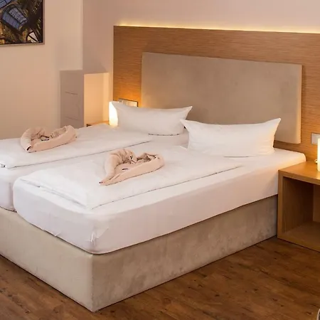 מלון T3 Cityloft Mönchengladbach